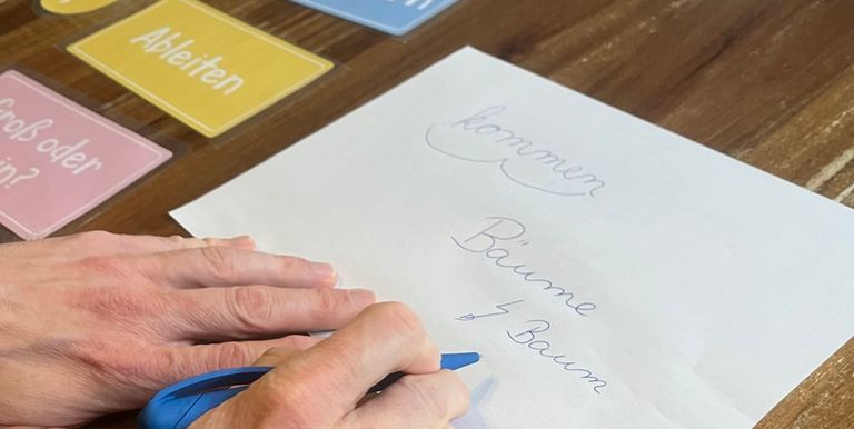 Bild mit Link zu Informationen über die Arbeit mit Erwachsenen - Bildquelle: Lena Semke